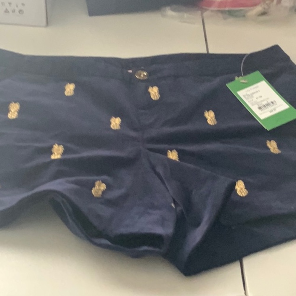 Lilly Pulitzer Adie True Navy Shorts Size 2 NWT Pineapples